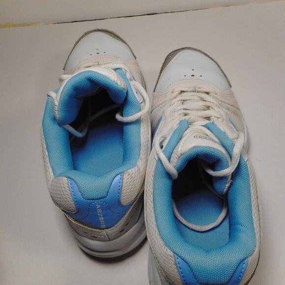 New Balance Women's 519 White/Blue Athletic Shoes WX519WL Size 9 - Picture 2 of 8